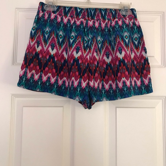 No Boundaries Tribal Print Shorts - Picture 3 of 4